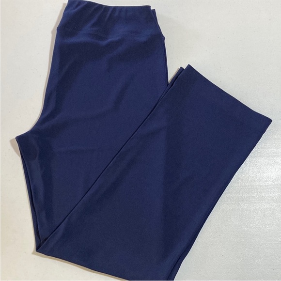 Boston Proper Navy Pant Suit, size L, EUC - Picture 7 of 13